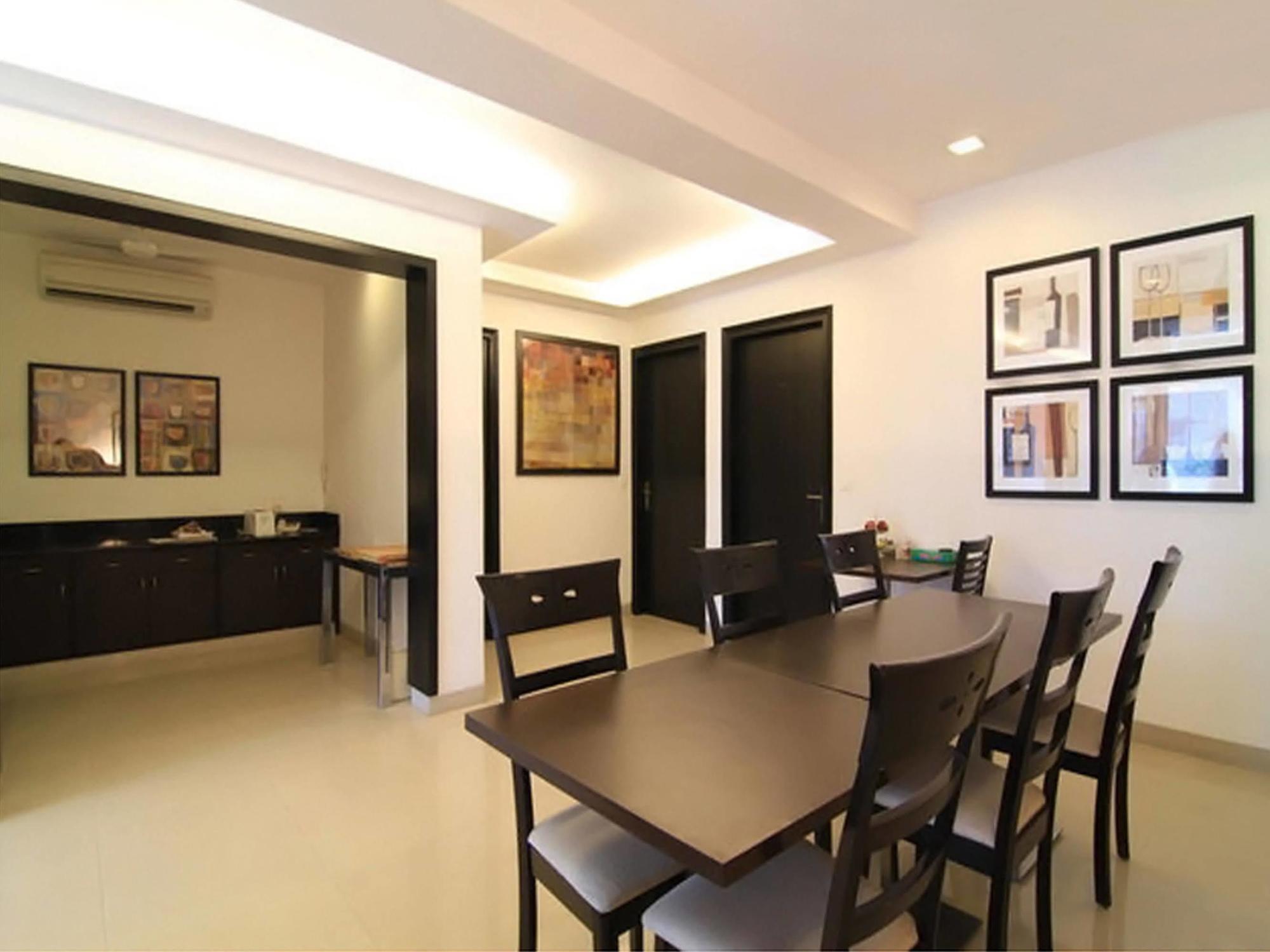 Rainbow Residency Bed & Breakfast New Delhi Exterior photo